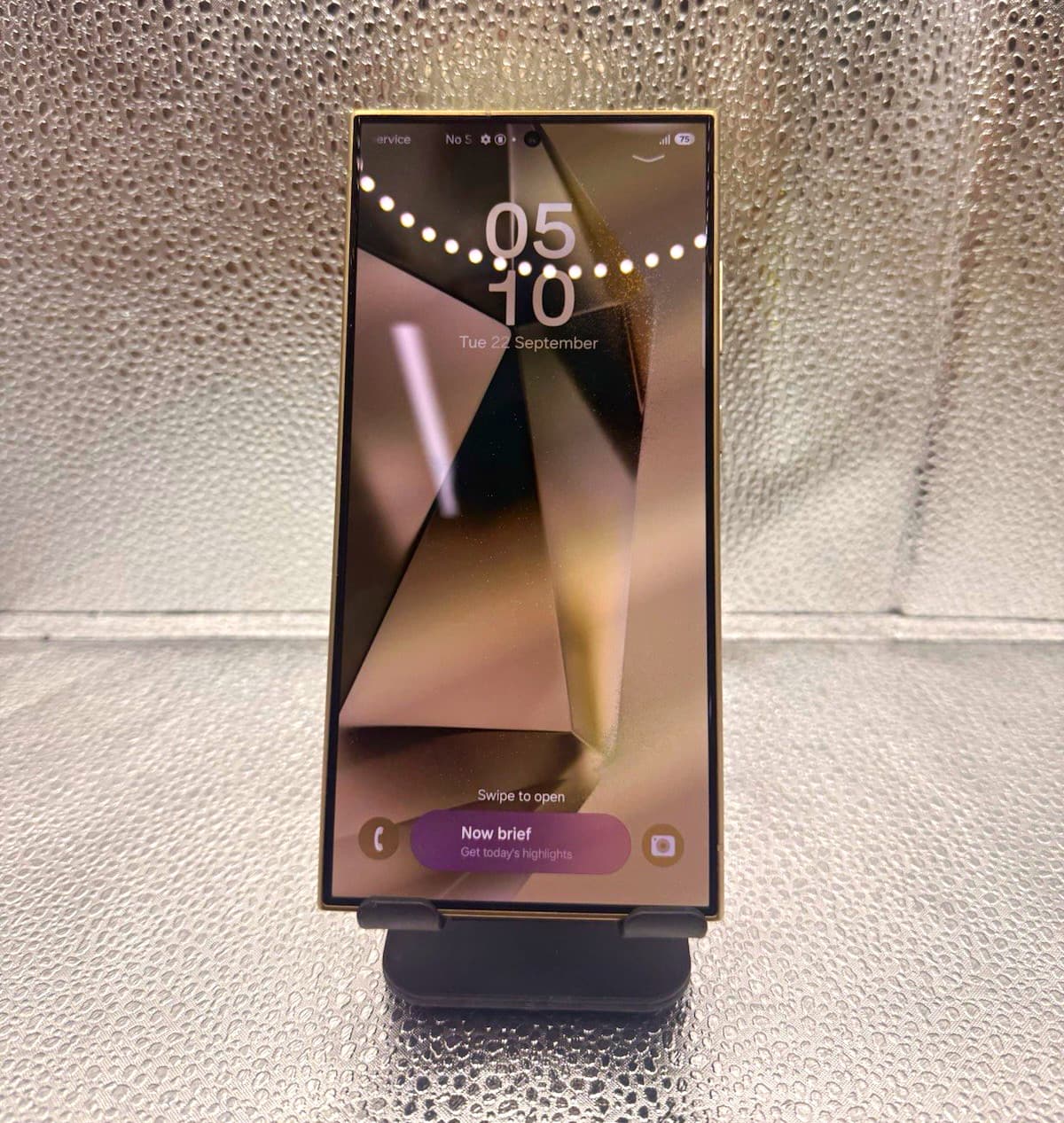 Samsung Galaxy S24 Ultra 512GB Gold, grade Good
