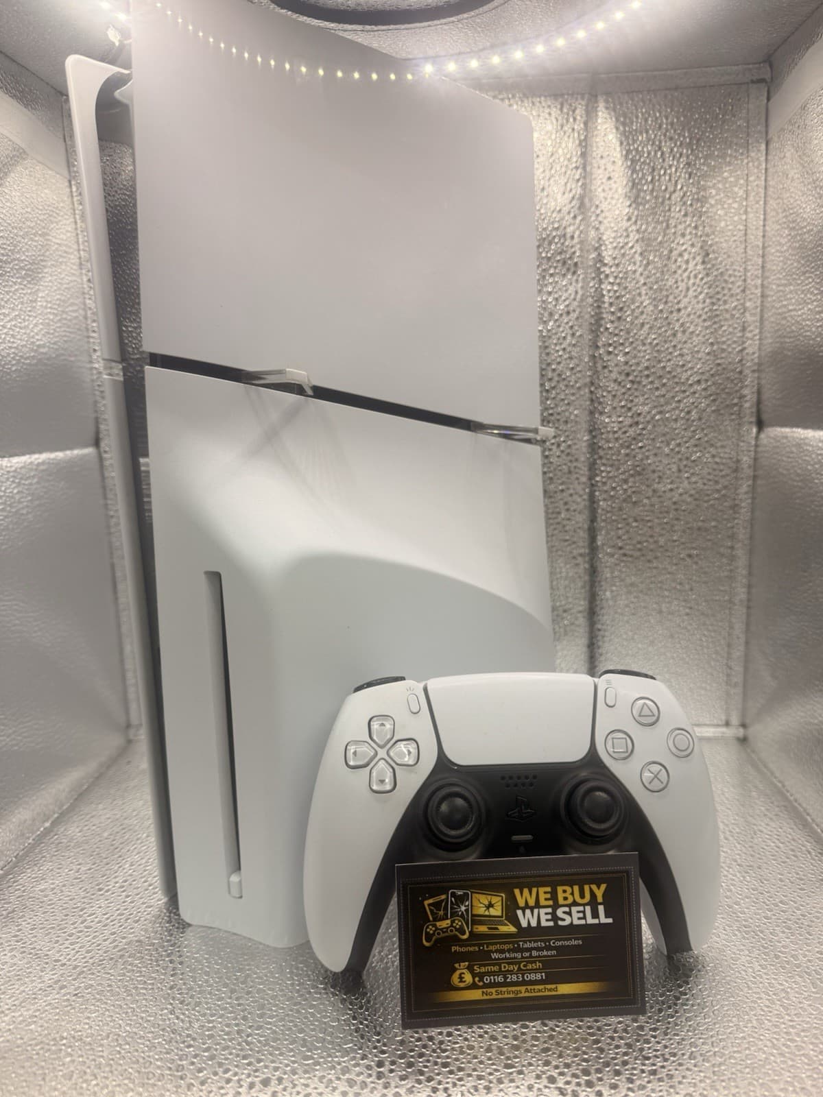 PS5 Slim Disc Edition W/A Accessories and Controller White, grade Good